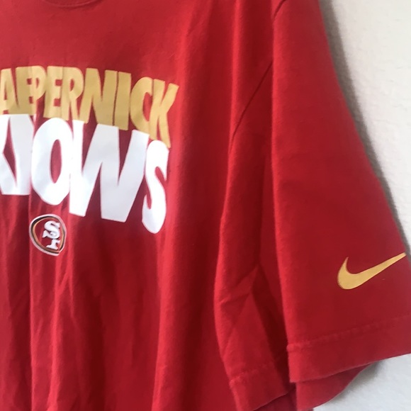 Nike Men’s San Francisco 49ers Scarlet and Gold Kaepernick Knows T Shirt - Picture 4 of 6